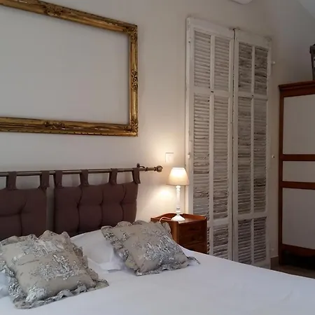 Bed and breakfast Blanche 2*