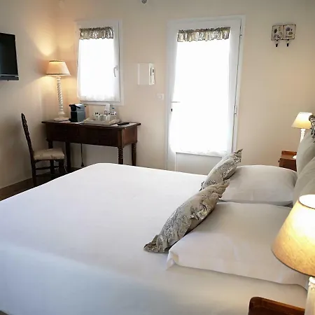 Blanche Bed and breakfast 2*